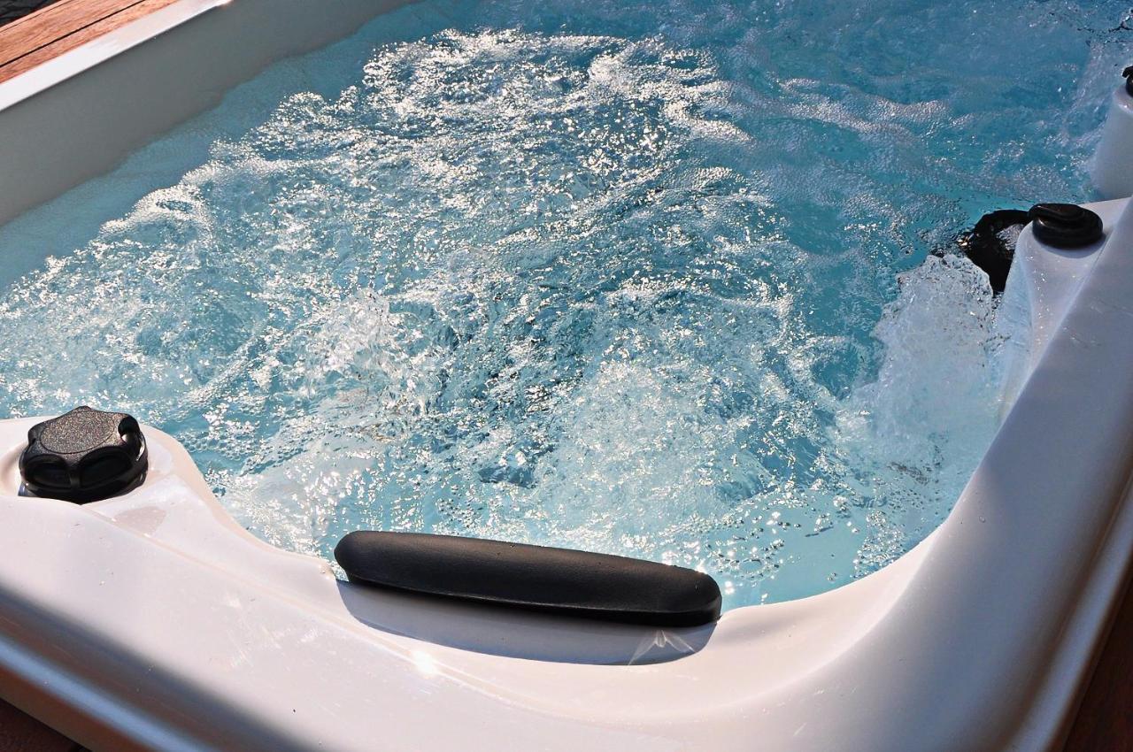 Una Spettacolare Vista Mare - Casa Con Jacuzzi Bergeggi Exteriér fotografie